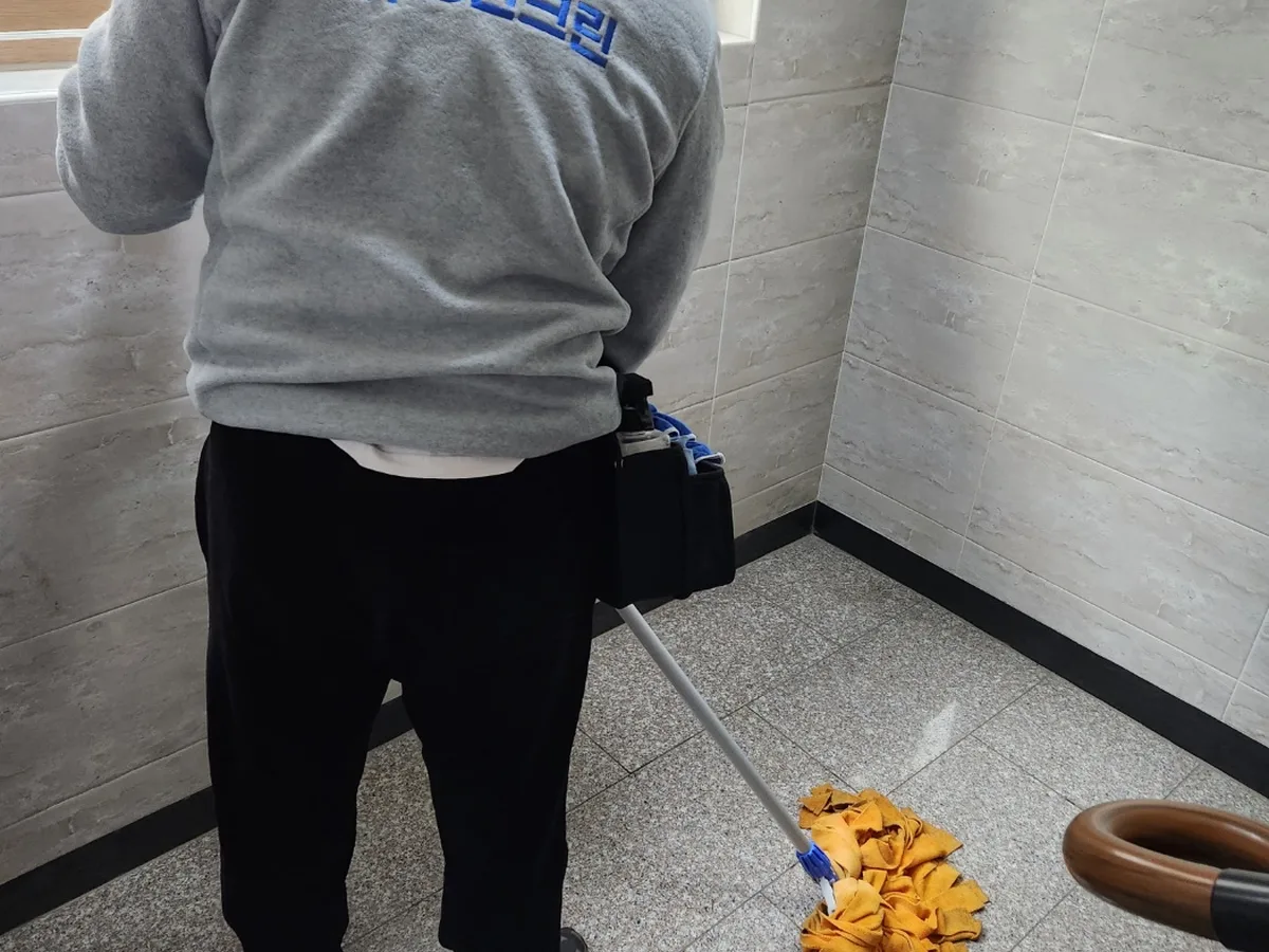 서초구 잠원동 빌라 복도·대기 동선 야간 위생청소 사례 - 행진크린